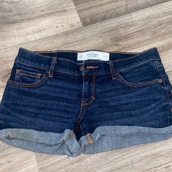 Abercrombie & Fitch Pants - Abercrombie shorts